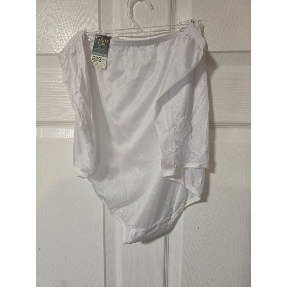Vanity Fair brief panties 1 pair Perfectly Yours Lace New  size 8/XL‎ white